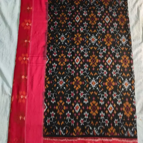 పట్టు ఇక్కత్ చీరలు · Silk Tie & Dye Sarees