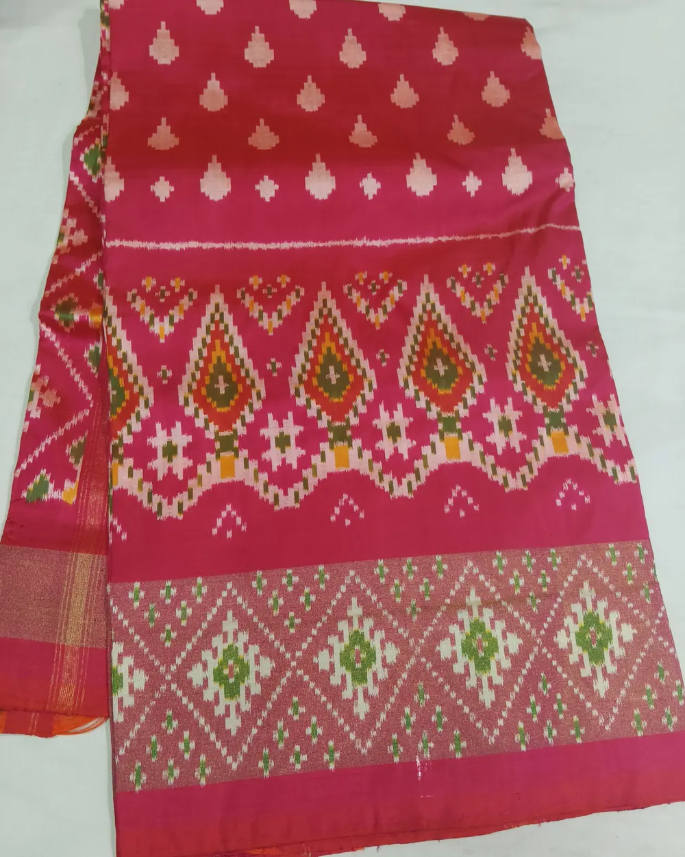 Silk Ikat Saree, · పట్టు ఇకత్ చీర,