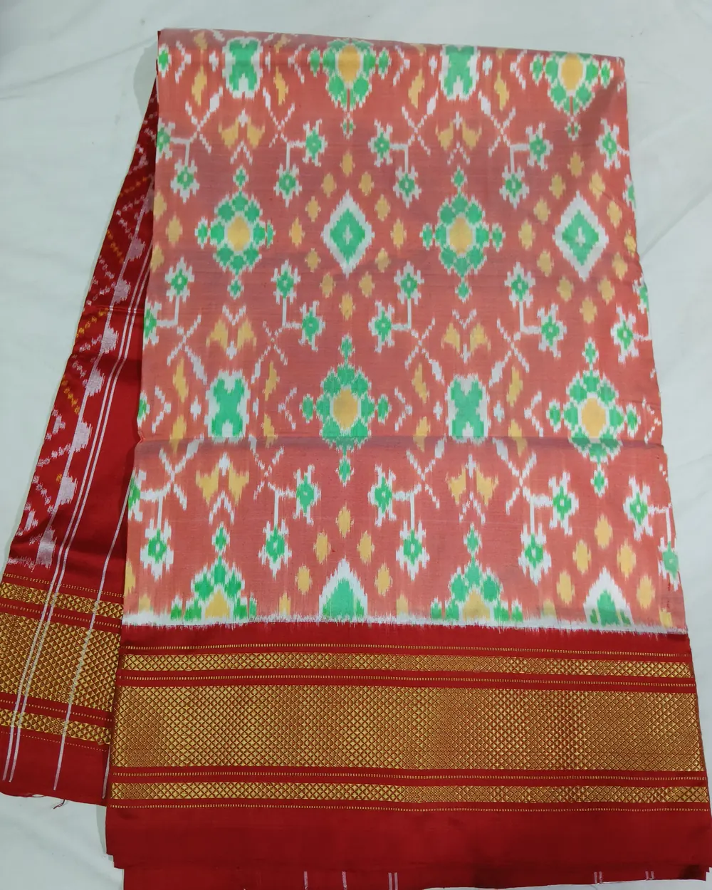 Silk Ikat Saree, · పట్టు ఇకత్ చీర,