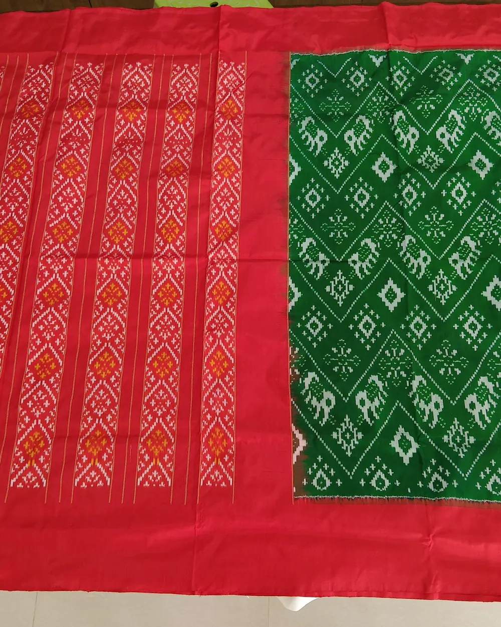 Silk Ikat Saree, · పట్టు ఇకత్ చీర,