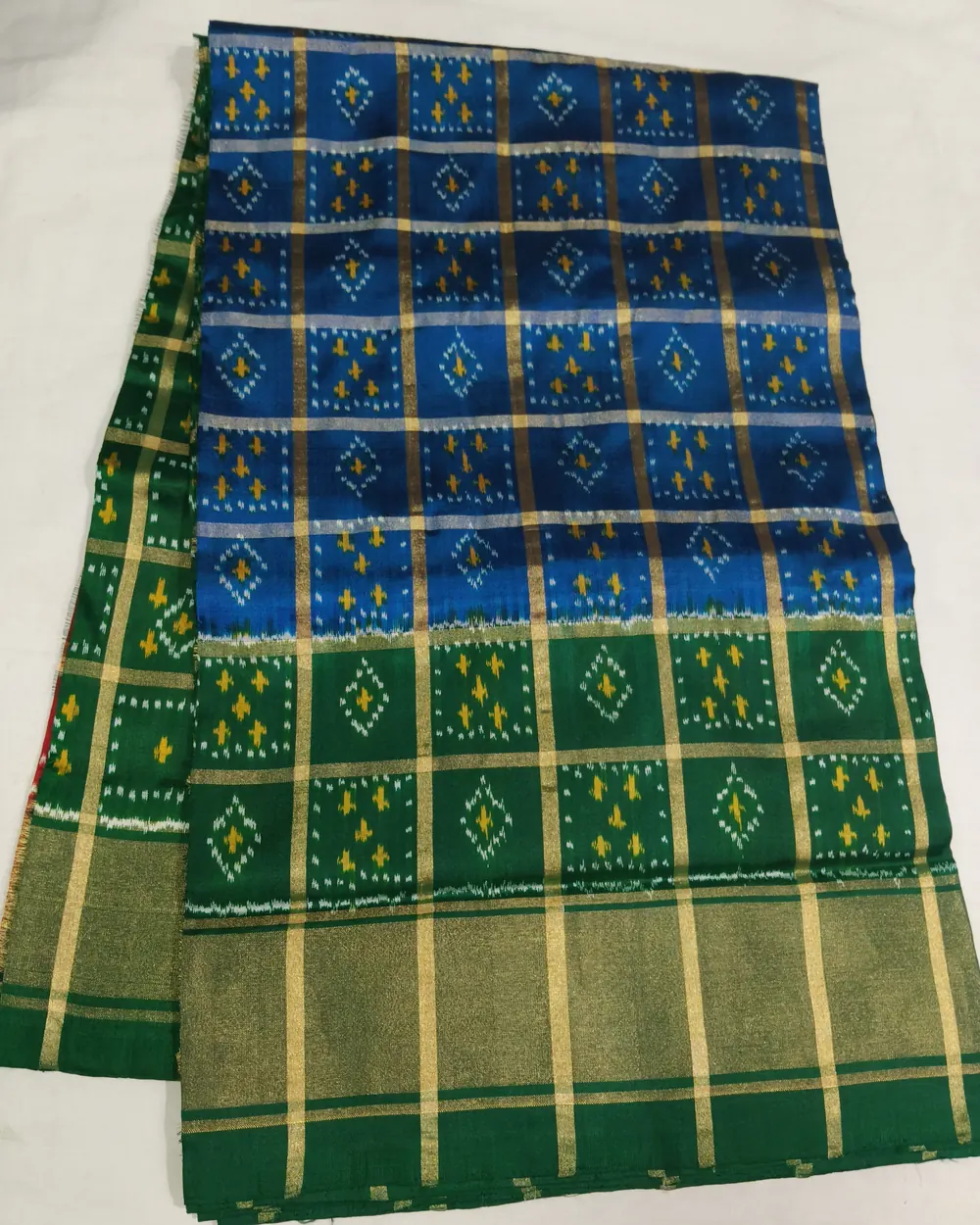 పట్టు ఇకత్ చీర, · Silk Ikat Saree,
