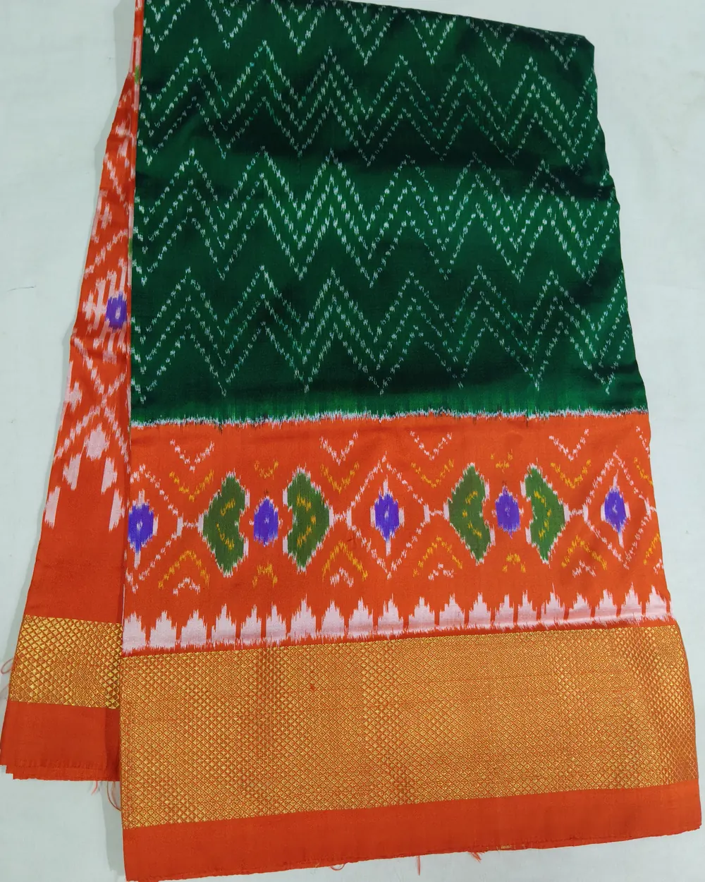 Silk Ikat Saree, · పట్టు ఇకత్ చీర,