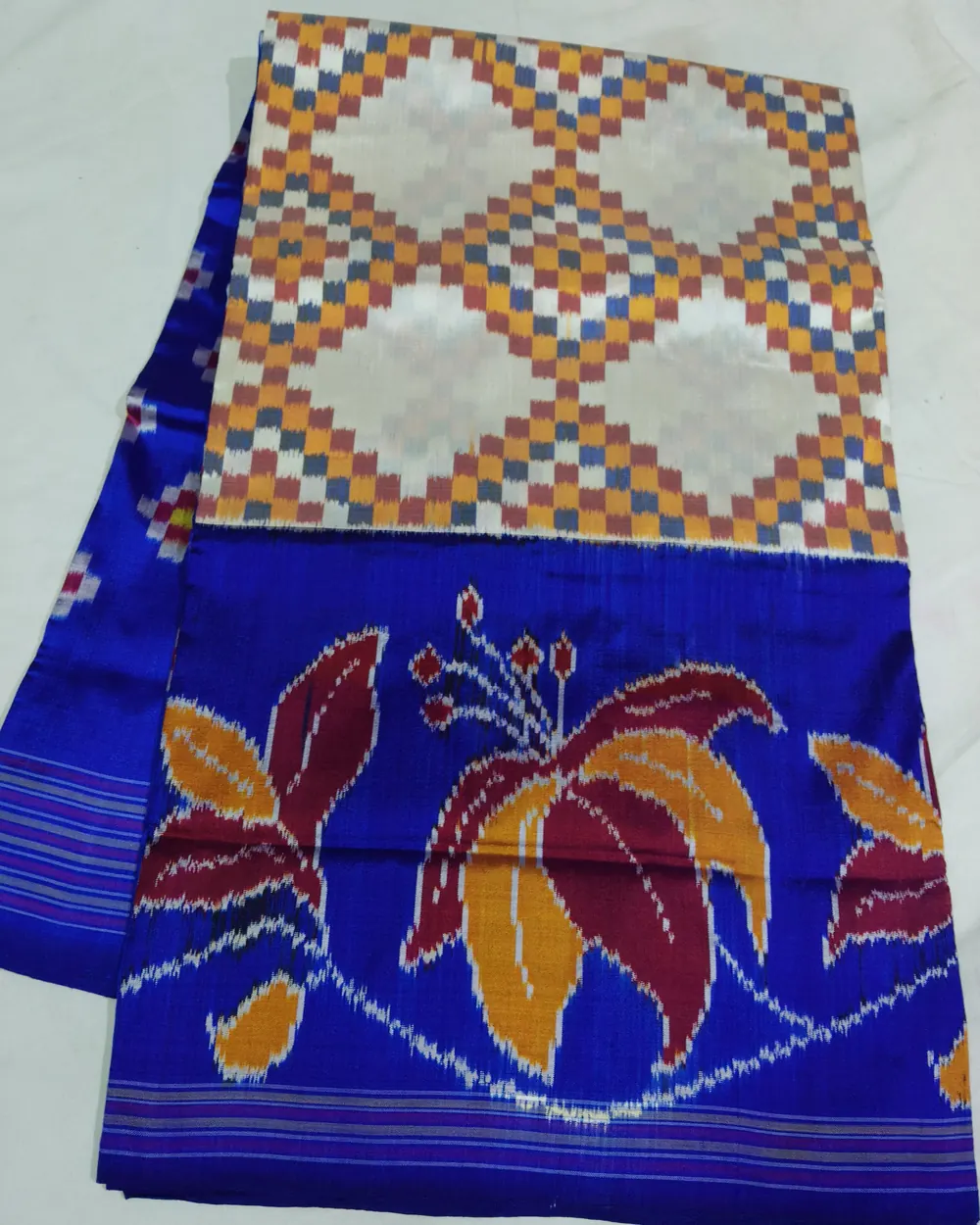 Silk Ikat Saree, · పట్టు ఇకత్ చీర,