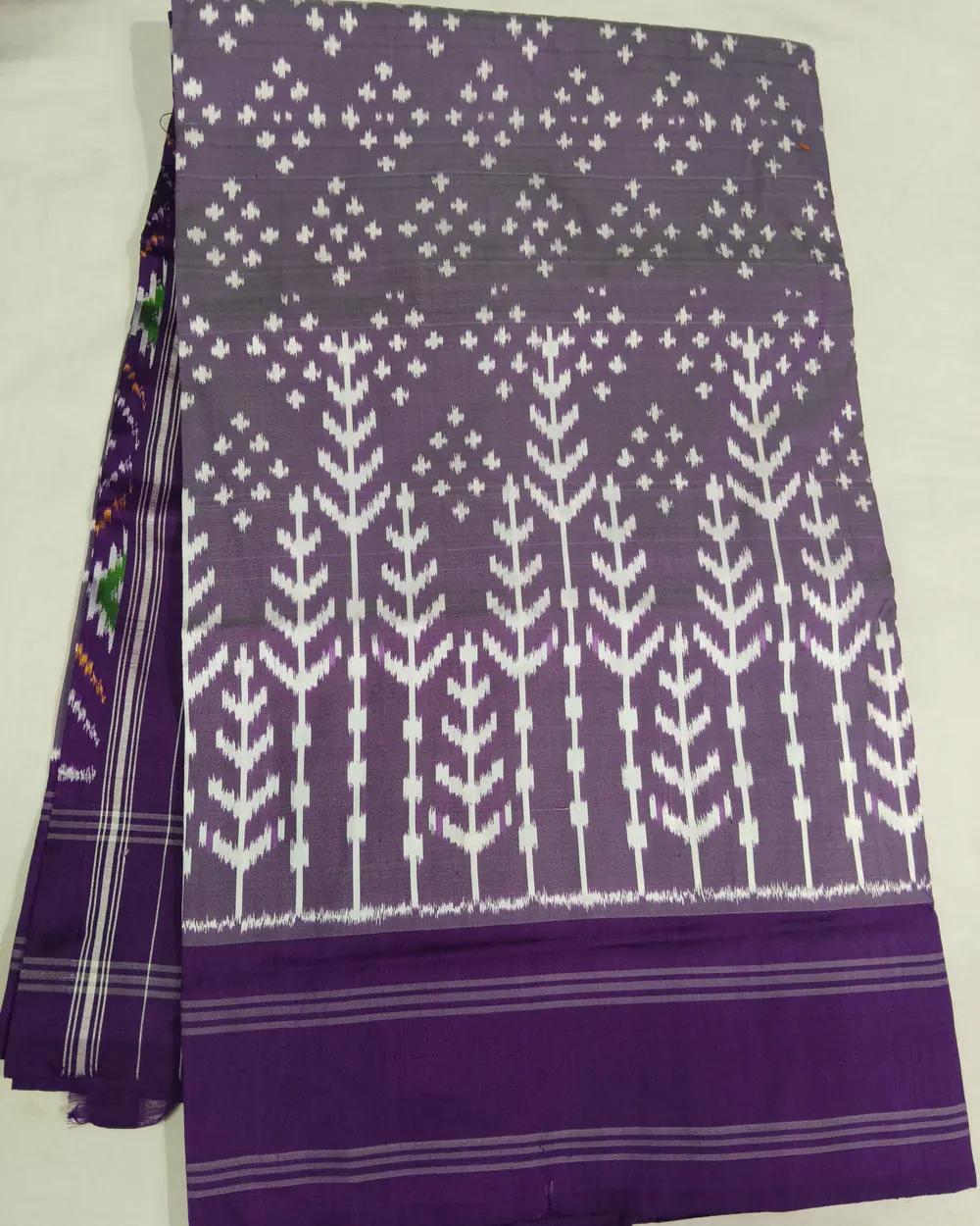 Silk Ikat Saree, · పట్టు ఇకత్ చీర,
