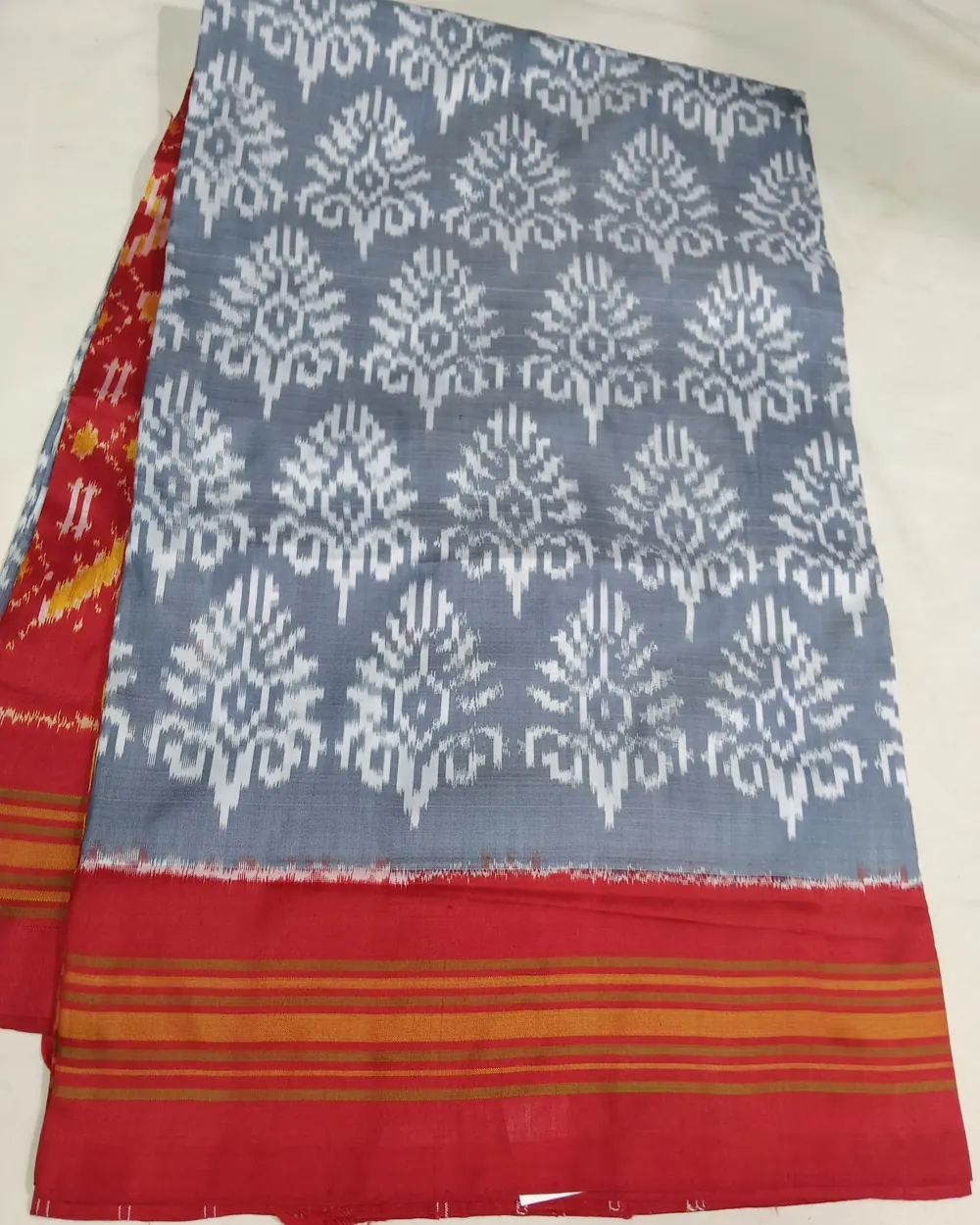 Silk Ikat Saree, · పట్టు ఇకత్ చీర,