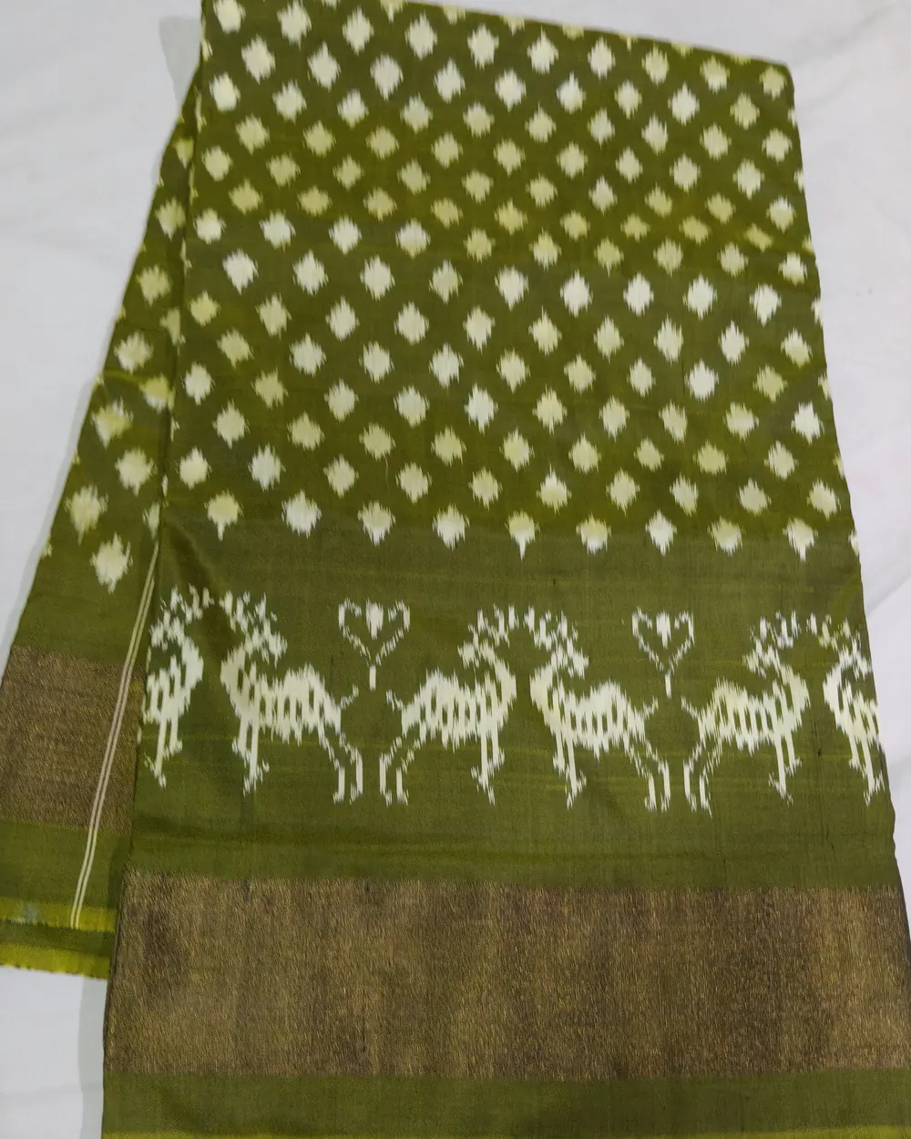 Silk Ikat Saree, · పట్టు ఇకత్ చీర,