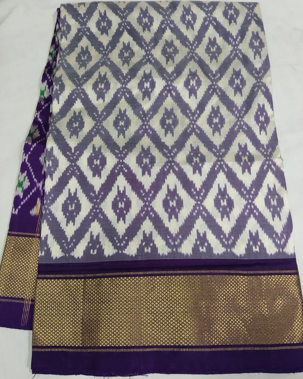Silk Ikat Saree, · పట్టు ఇకత్ చీర,