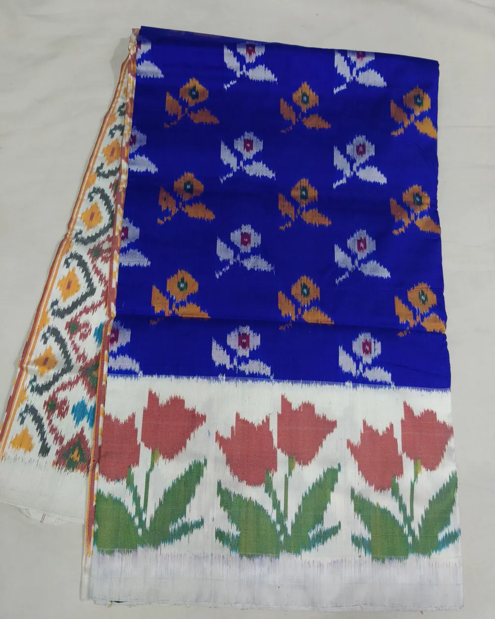 Silk Ikat Saree, · పట్టు ఇకత్ చీర,