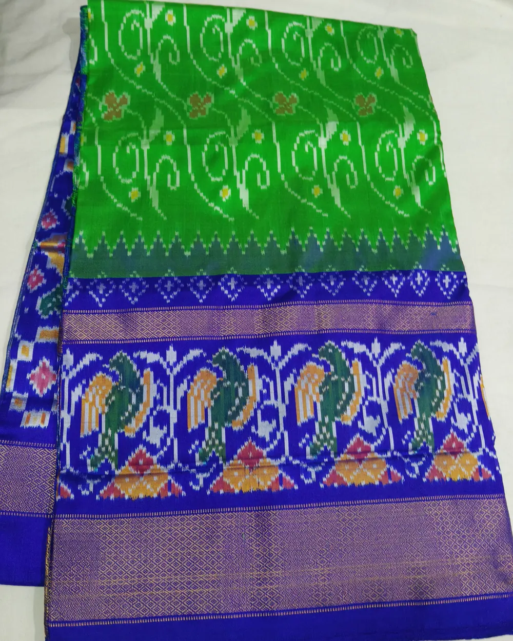Silk Ikat Saree, · పట్టు ఇకత్ చీర,